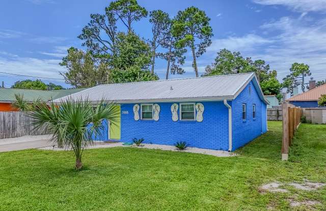 7005 S Lagoon Drive Gallery 2