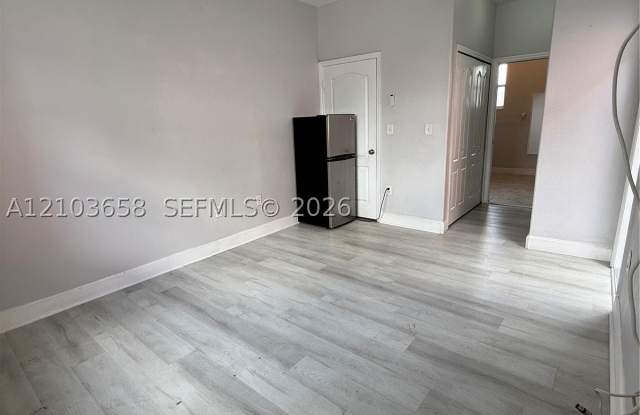 6651 SW 158th Ct Gallery 2