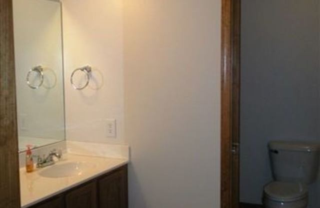 3 bedroom 2 full baths and lots of land! photos photos