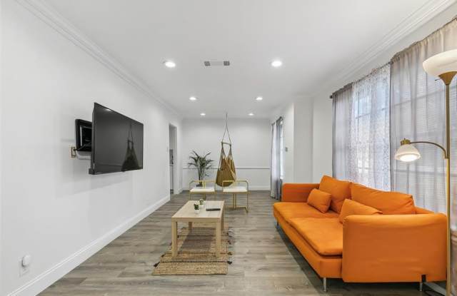 2065 Shady Brook Drive Gallery 3