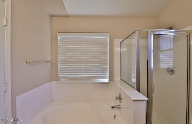 3329 E WILDHORSE Drive photos photos
