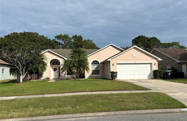1807 CROSSWELL COURT - 1807 Crosswell Court, Southchase, FL 32837