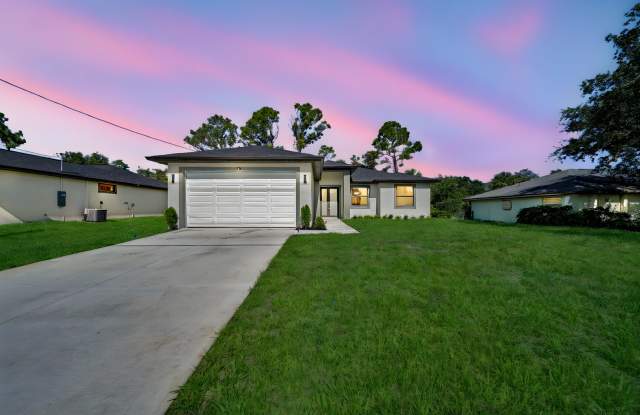 Single family for rent located in Port Charlotte FL!. 3BR+Den/2Bath.Rapid approval.NO HOA.City Water photos photos