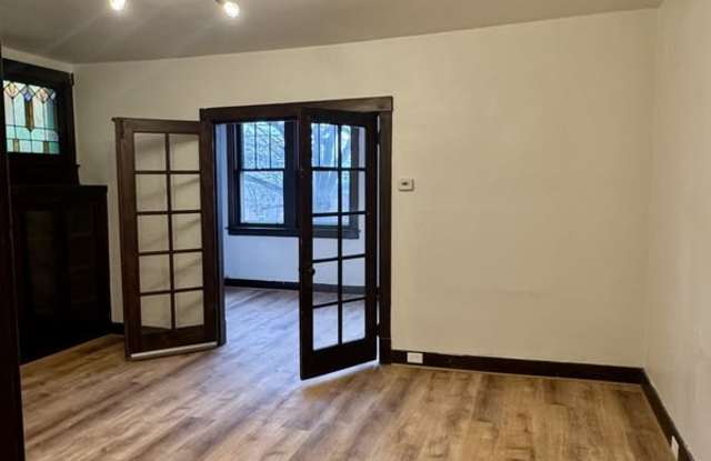 2315 Fremont Pl Gallery 4