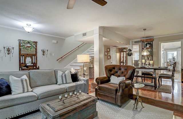 8950 Chatsworth Drive - 8950 Chatsworth Drive, Houston, TX 77024