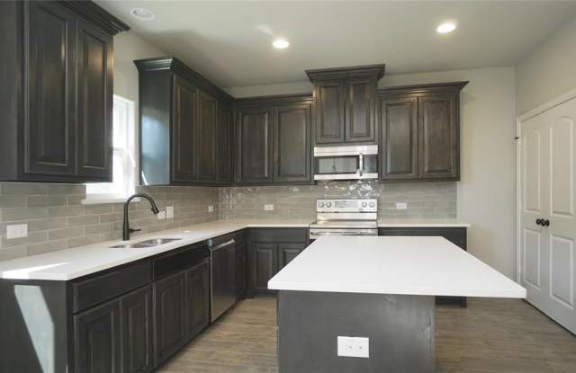 712 Prairie Creek Drive photos photos