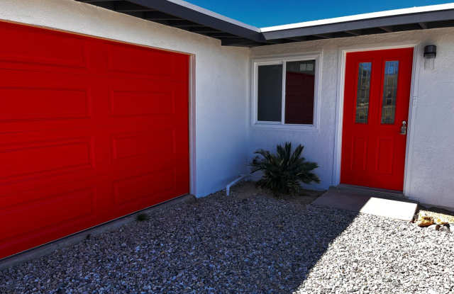 Newly Remodeled 3 Bedroom House in Indian Cove Neighborhood Gallery 3