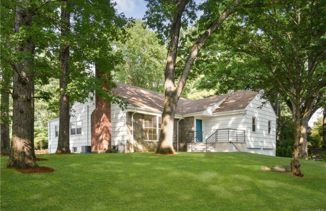 20 Club Way - 20 Club Way, Westchester County, NY 10530