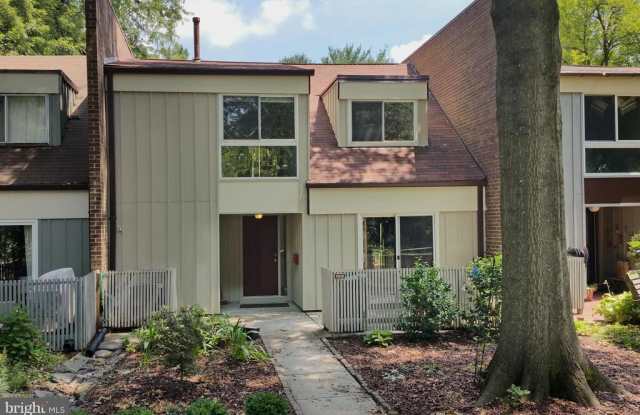 11539 LINKS DR - 11539 Links Drive, Reston, VA 20190