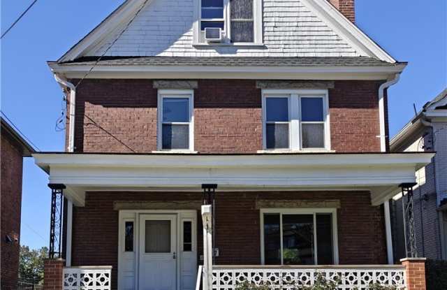 707 Nevin Ave Gallery 1