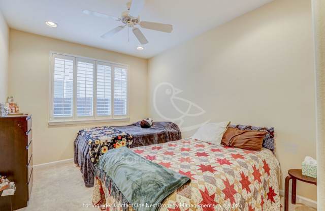 Desirable 4 bdrm 2 bth located in sought out Edgewater community photos photos