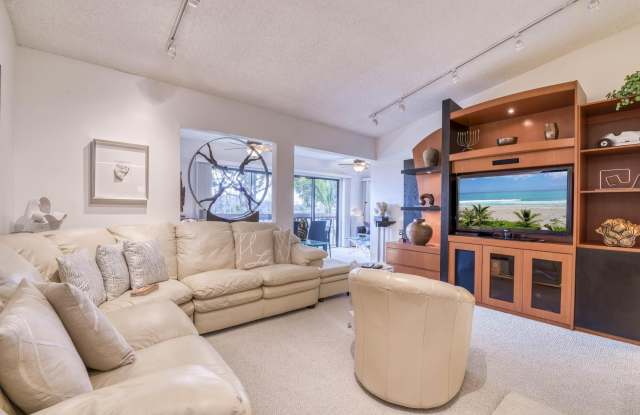 1111 Duncan Circle unit: 203 photos photos