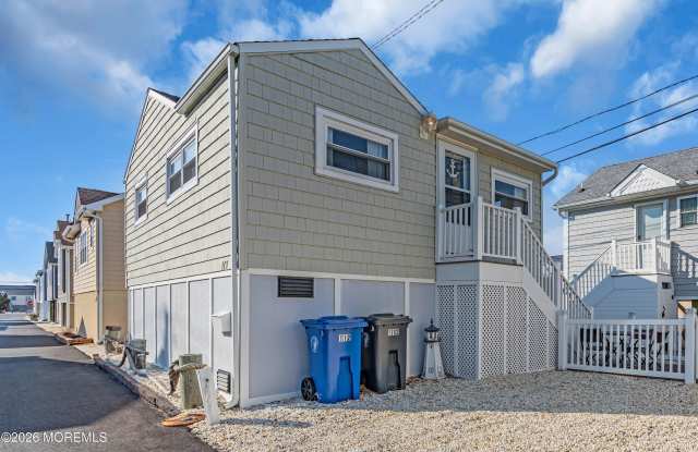 112 W Tide Way Gallery 3