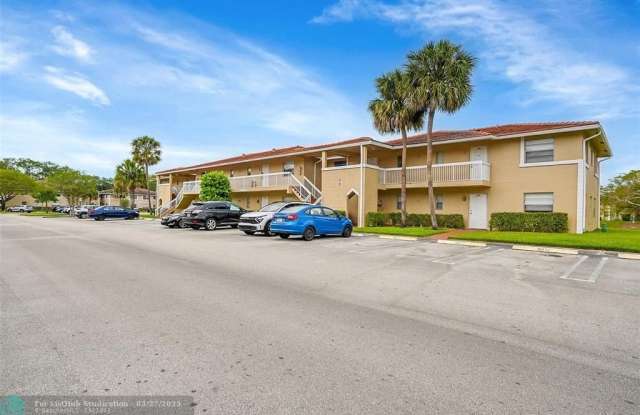 10149 Twin Lakes Dr Gallery 2