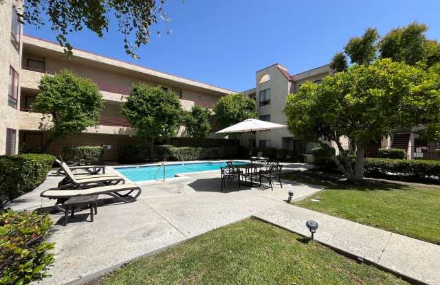 Canoga Park 2+1 w/pool + spa, gated entry + parking included! photos photos