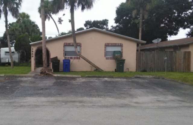 Stylish Fort Lauderdale 3/2 with Stainless Steel & Wood Floors photos photos