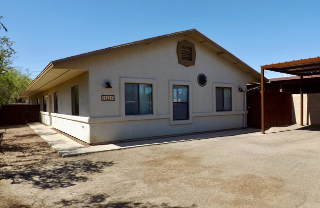 1231 W Delaware St - 1231 West Delaware Street, Tucson, AZ 85745