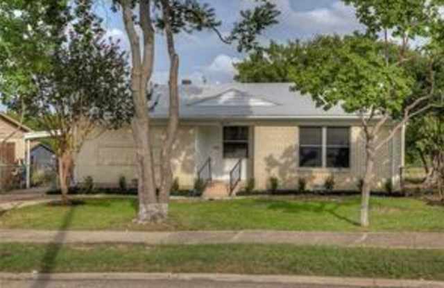 1804 Spring Lake Drive Gallery 2