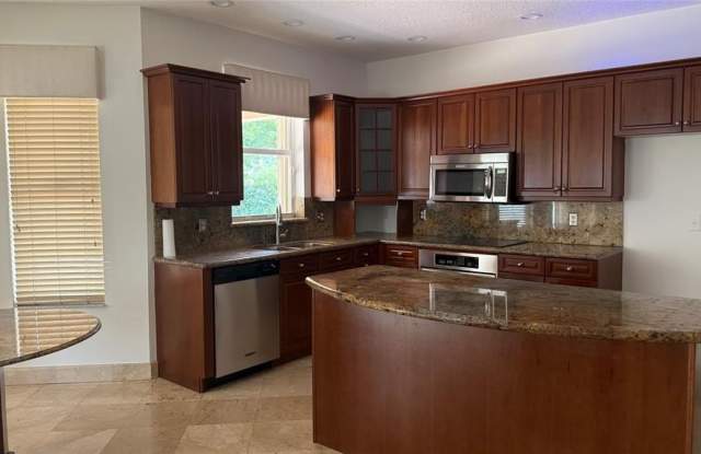 16848 SW 16th St photos photos