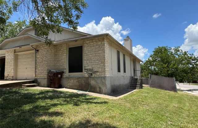 Lovely 3 Bedroom, 2 Bath Duplex in South Round Rock! photos photos