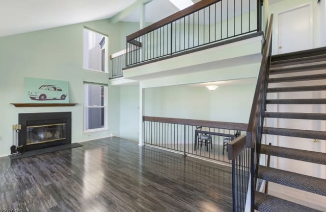 158 FIRETHORNE TRL - 158 Firethorne Trail, Somerset County, NJ 07920