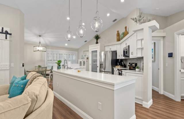 9575 Frangipani Drive Gallery 4