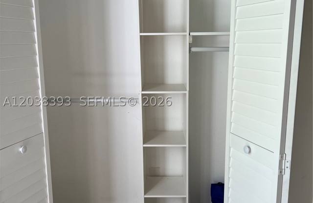 16601 SW 83rd Ct Gallery 2