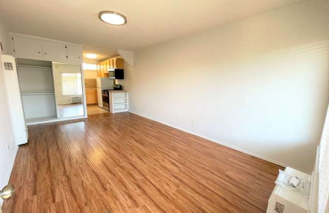 1412 W. 17th St photos photos