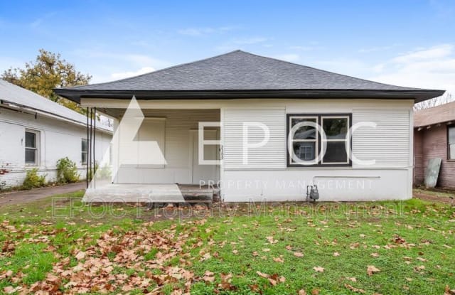 2309 8th St photos photos