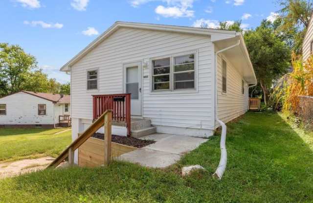 4655 Curtis Avenue Gallery 2