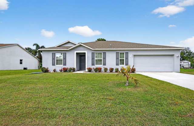 657 Northeast Horizon Lane photos photos