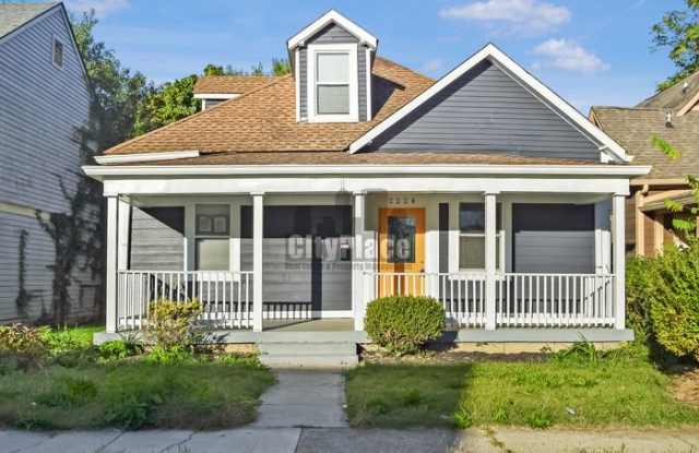 2224 North Kenwood Avenue photos photos
