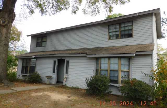 14-B Patton Circle - 14 Patton Circle, Conway, AR 72032