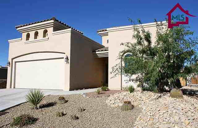 Beautiful Home in Gated community with pool, club house and limited work out facility. photos photos