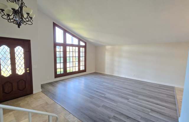 Westminster - Lovely 4 Bedroom 2.5 Bath House for Lease Gallery 3