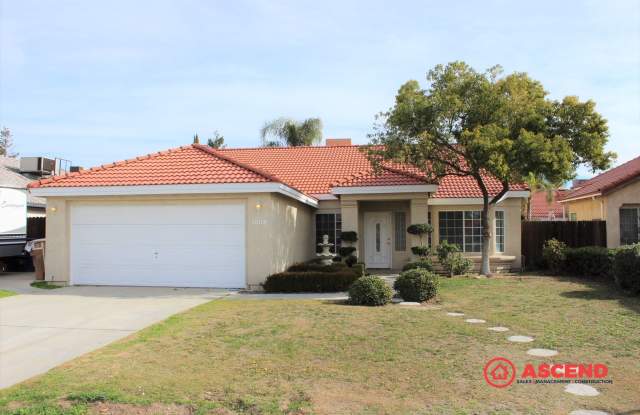 Amazing 4 Bedroom Home with Attached Garage! photos photos