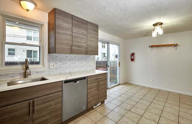 31 Reservoir Street - 31 Reservoir Street, Brockton, MA 02301