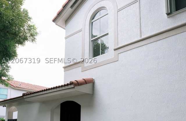 8167 NW 108th Ct Gallery 4