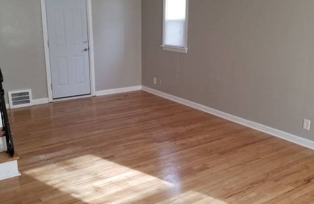 18400 Hartwell Gallery 2