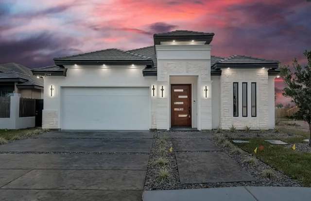 Luxury Living in Hyde Park – Edinburg/McAllen Medical District photos photos