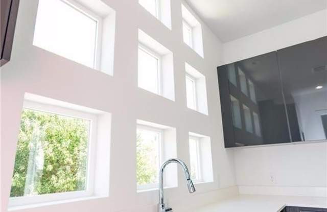 1235 Hyde Court Gallery 4