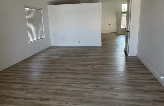 1933 E TYSON Place Gallery 4