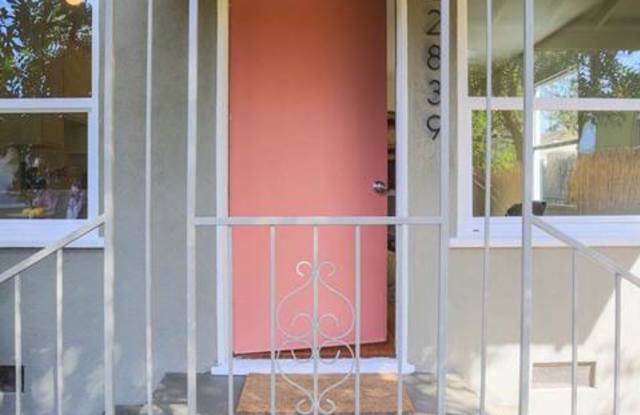 2839 West AVENUE 34 Gallery 3