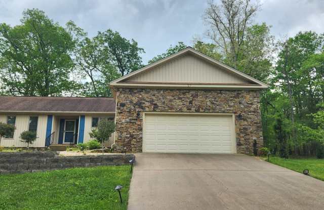 Spacious rental in desirable neighborhood with 3 full baths! photos photos