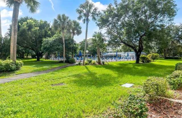 2201 W Lucaya Bnd - 2201 Lucaya Bend, Coconut Creek, FL 33066