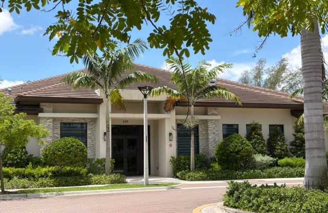 519 NE 208 Ter Gallery 2