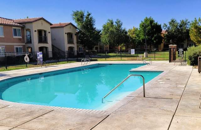 Larkspur Village Apartments Gallery 2