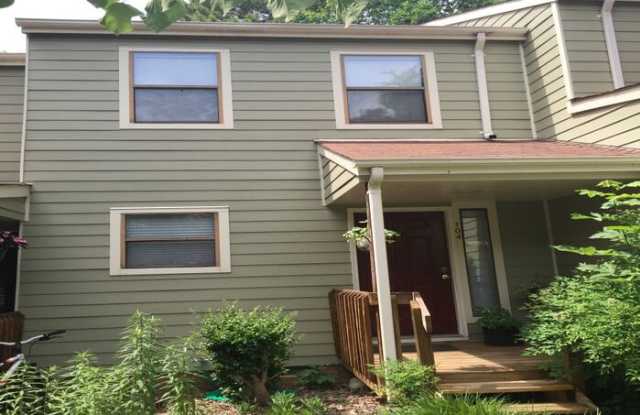 104 Cedarwood Lane photos photos