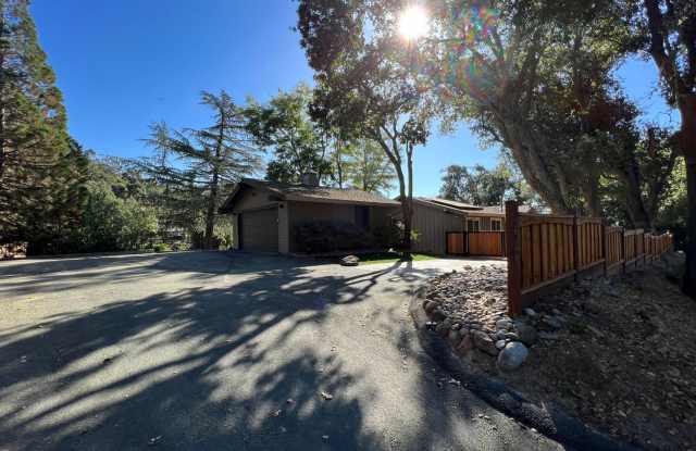 4 bedroom 2 bath beautifully updated in Diablo - 2626 Mount Diablo Scenic Boulevard, Diablo, CA 94506