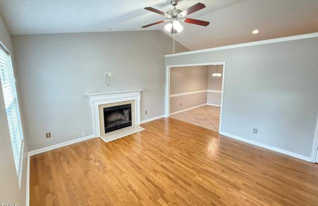 610 E Jones Avenue Gallery 3
